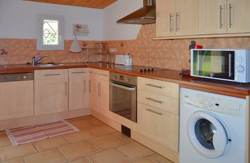Gornac House | Charming Holiday Home in Gornac with Swimming Pool