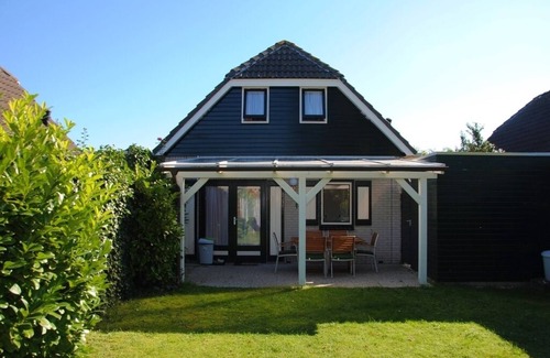 Ouddorp House | Charming holiday home, Ouddorp aan Zee, child friendly