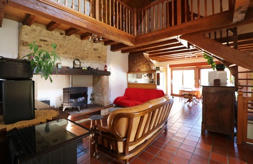 Orliac House | Charming holiday home with private pool set in a beautiful green area