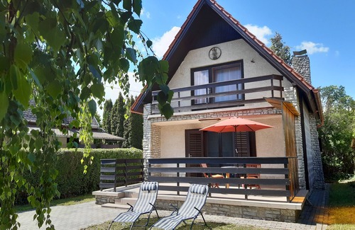 Zamardi House | Charming holiday house 50 m from the lake