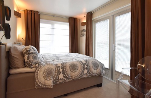 Brouwershaven House | Charming Holiday Home in Brouwershaven with Garden and BBQ
