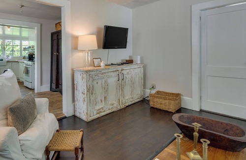 West Side Historic District Cottage | Charming Home < 2 Mi to Downtown Hendersonville!