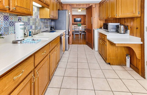 Midtown House | Charming Home W/Private Pool + Minutes to Everything by Lucky Savannah
