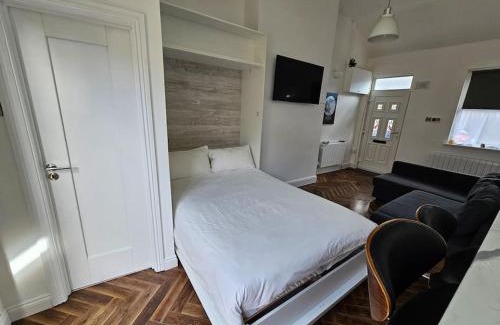 Broadstone Apartment | Charming House in City Centre