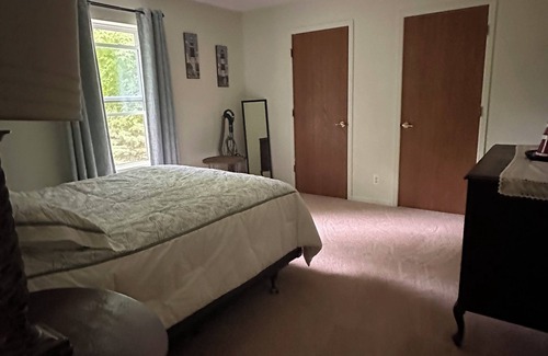 Northport House | Charming house in Northport close to beaches, Wineries, town, trails