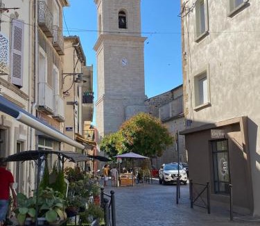 Marseillan House | Charming house in village centre with terrace
