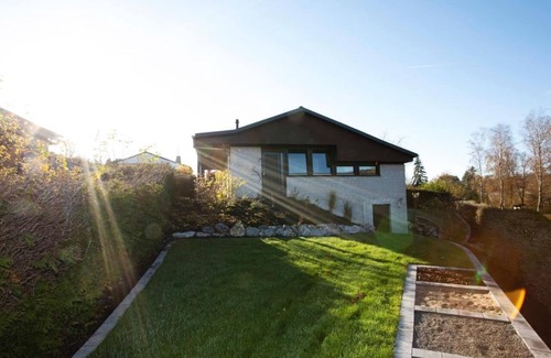 Meschede House | Charming house on the Hennesee
