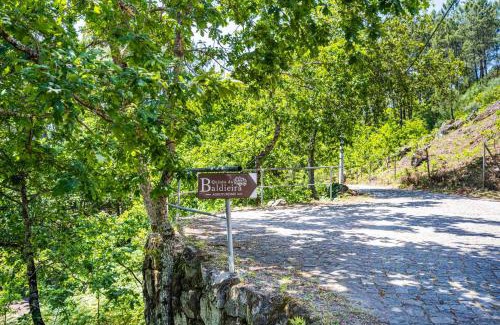 Mondim de Basto House | Charming house with mountain view in Vilar de Ferreiros