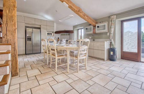 Razac-d'Eymet Villa | Charming House with Heated Pool, Jacuzzi and Spectacular Views