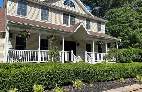Middle Hope House | Charming Hudson Valley Escape!