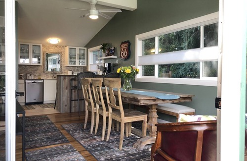 Coconino Estates House | CHARMING & IMMACULATE! Walk To DOWNTOWN & Urban trail 20 min to Mountain Fun