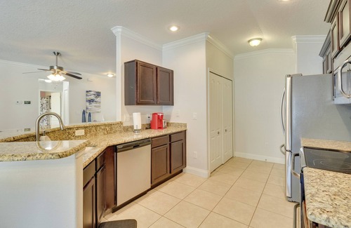 Leesburg House | Charming Leesburg Getaway w/Screened Porch!