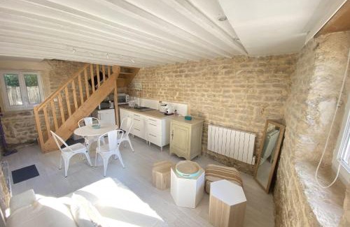 Luc-sur-Mer House | Charming little house with exposed stonework