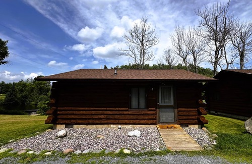 Crystal Falls Cabin | Charming log cabins on Paint River - Pet Friendly!