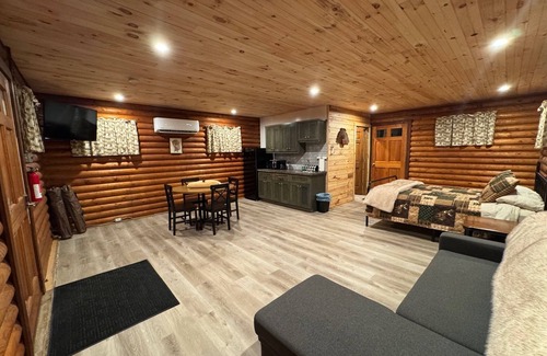 Cambridge Cabin | Charming log cabin on gravel back road with peace, quiet, all amenities of home