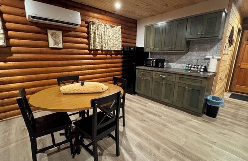 Cambridge Cabin | Charming log cabin on gravel back road with peace, quiet, all amenities of home