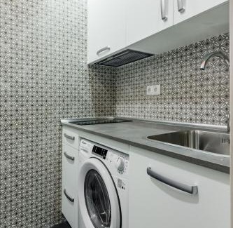 San Blas-Canillejas House | Charming Madrid Las Rosas, Alojamiento de 2 habitaciones con cocina
