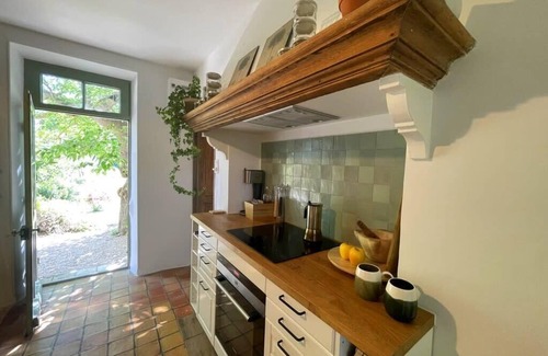 Lambesc House | Charming Mas in the countryside, near the village of Lambesc, large garden,