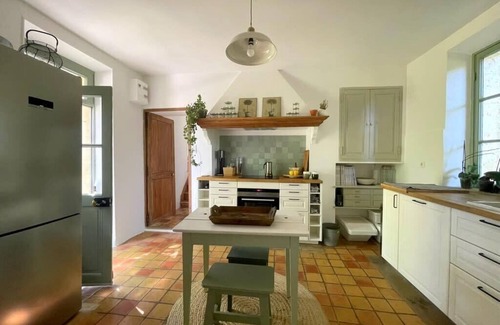Lambesc House | Charming Mas in the countryside, near the village of Lambesc, large garden,