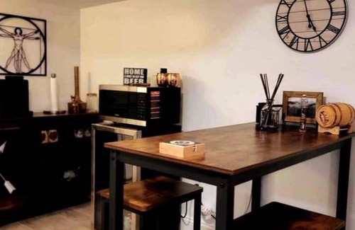 Kenilworth Bed & Breakfast | Charming Modern Farmhouse Suite