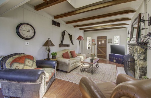 Mountain Club House | Charming Mountain Club Home1.5 Miles from town. Enjoy the best of both worlds.