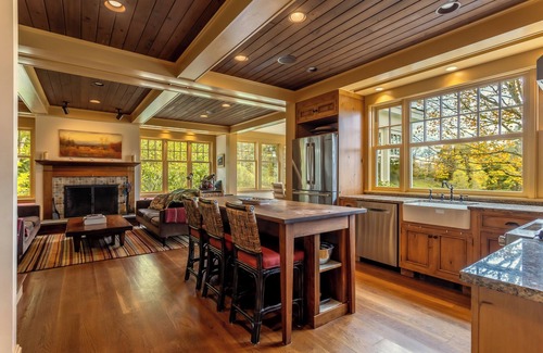 Weston House | Charming mountain retreat with pool, fire pit, glamping loft, and endless views