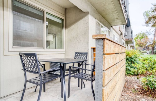 Mountain View Apartment | Charming Mountain View 2BR w/Pool & Gym, 5 min to Target, by Blueground