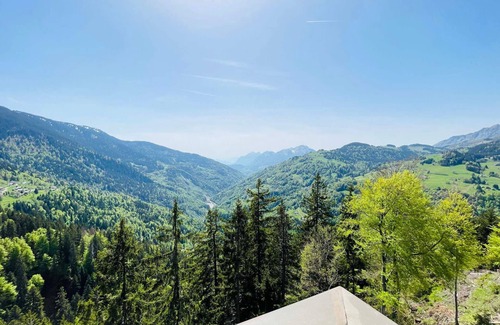 Cohennoz Apartment | Charming new apartment with terrace in Cernix
