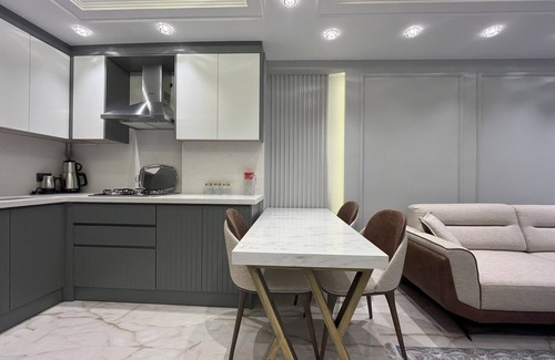 Zeytinburnu Apartment | Charming New Apartment next to ISTANBUL Fisekhane & Marmaray Metro Station