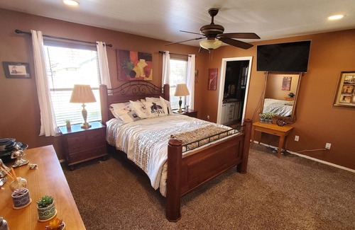 Northwest Boise City House | Charming Northwest Boise ranch house with fenced backyard.