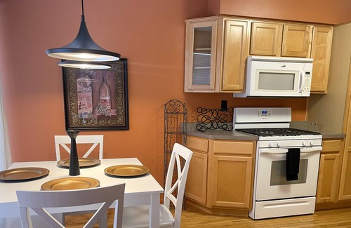 Peoria House | Charming Oasis in the Heart of Peoria