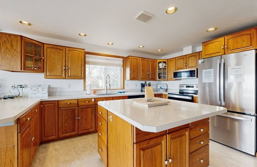 Florence House | Charming Oceanfront Home with WiFi - Secluded, Yet Close to Town