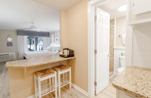 Litchfield by the Sea Apartment | Charming Oceanview King Efficiency on the 2nd Flr