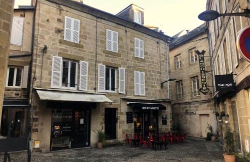 Brive-la-Gaillarde Apartment | Charming one bedroom apartment in Brive center