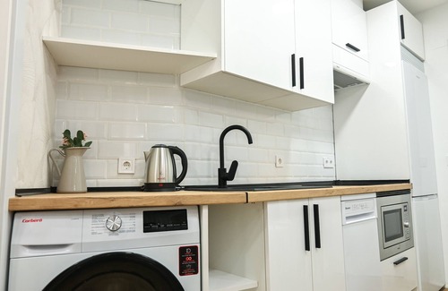 Tetuan Apartment | Charming one-bedroom apartment in Madrid, close to the Tetuán metro