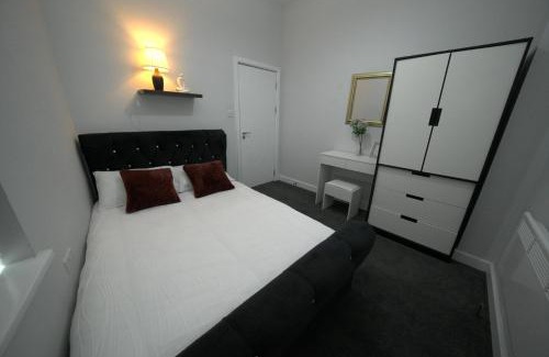 Telford Apartment | Charming Oxford Apartment in Telford - Flat 1
