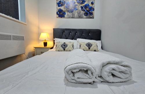 Telford Apartment | Charming Oxford Apartment in Telford - Flat 2