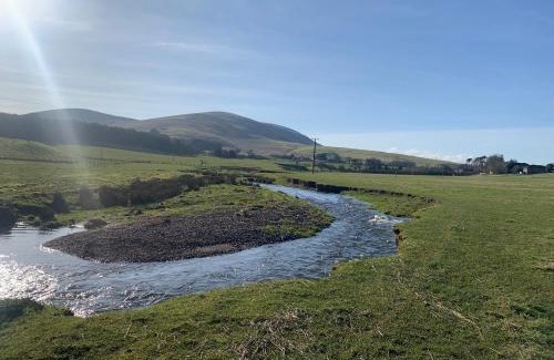 Biggar House | Charming Parlour Cottage at Tinto Retreats near Biggar
