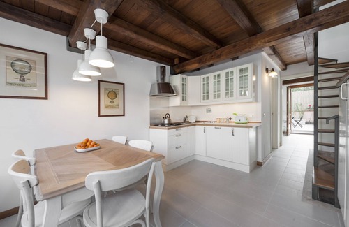 Tiburtino Villa | Charming patio house in San Lorenzo