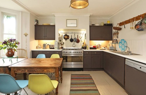 Brockley House | Charming & Peaceful Family Home near Greenwich
