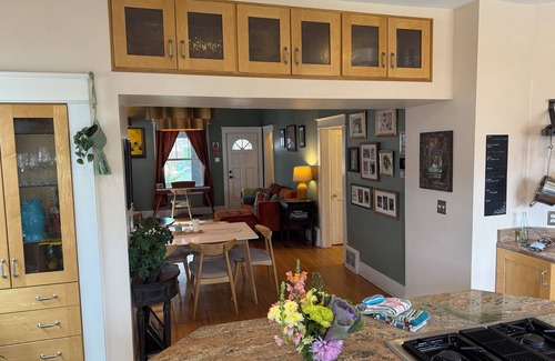 University House | Charming Platt Park Urban Getaway: entire 4 BR home