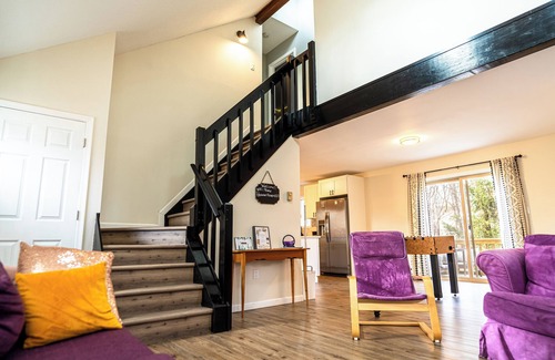 Albrightsville House | "Charming Poconos Getaway: Private Movie Lounge & Stunning Nature Views"