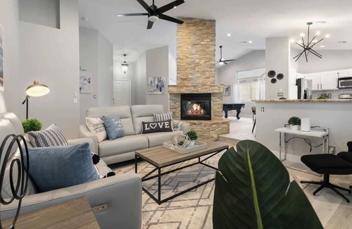 North Las Vegas House | Charming Pool Retreat: 5BR LV Home w/Pool Table