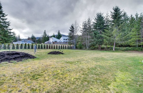Port Angeles Apartment | Charming Port Angeles Studio w/Deck & Views!