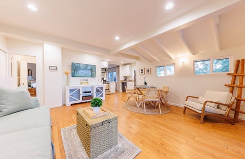 Cardiff-by-the-Sea House | Charming Private Oasis - Sunsets, Pool, Spa