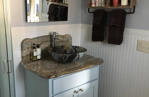 Livingston Apartment | Charming private studio