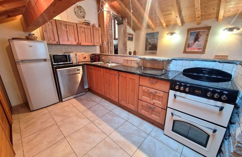 Valfrejus Ski Chalet | Charming renovated chalet, sleeps 8, Valfréjus