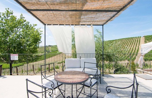 San Savino Apartment | Charming Retreat in San Savino