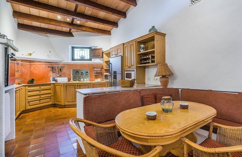 El Vila Ski Chalet | Charming rustic Mallorquin style finca. with pool, wifii, and large garden.