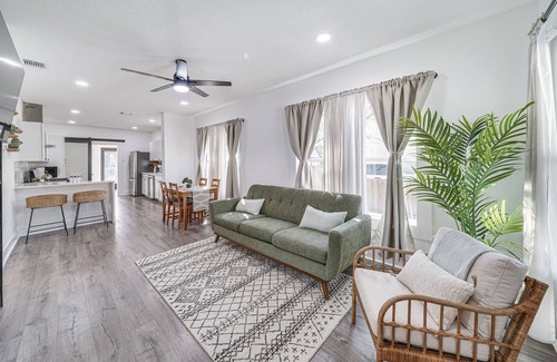 Nevada Street House | Charming San Antonio Home ~ 2 Mi to The Alamo!